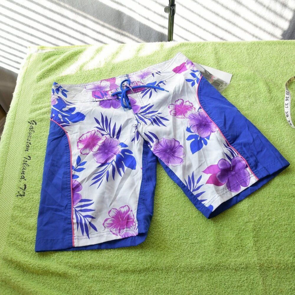 NWT - Hi Surf Men's Board Shorts, Size 36